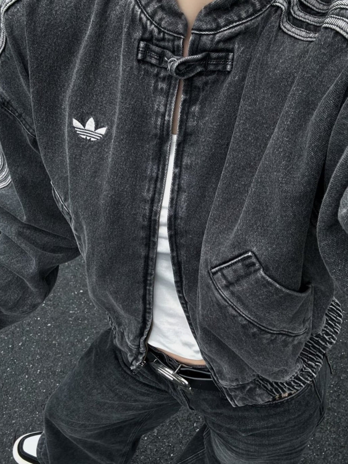 Vintage Washed Denim CNY Jacket – Chinese Knot Streetwear Oversized Unisex Jacket with Stripe Sleeves